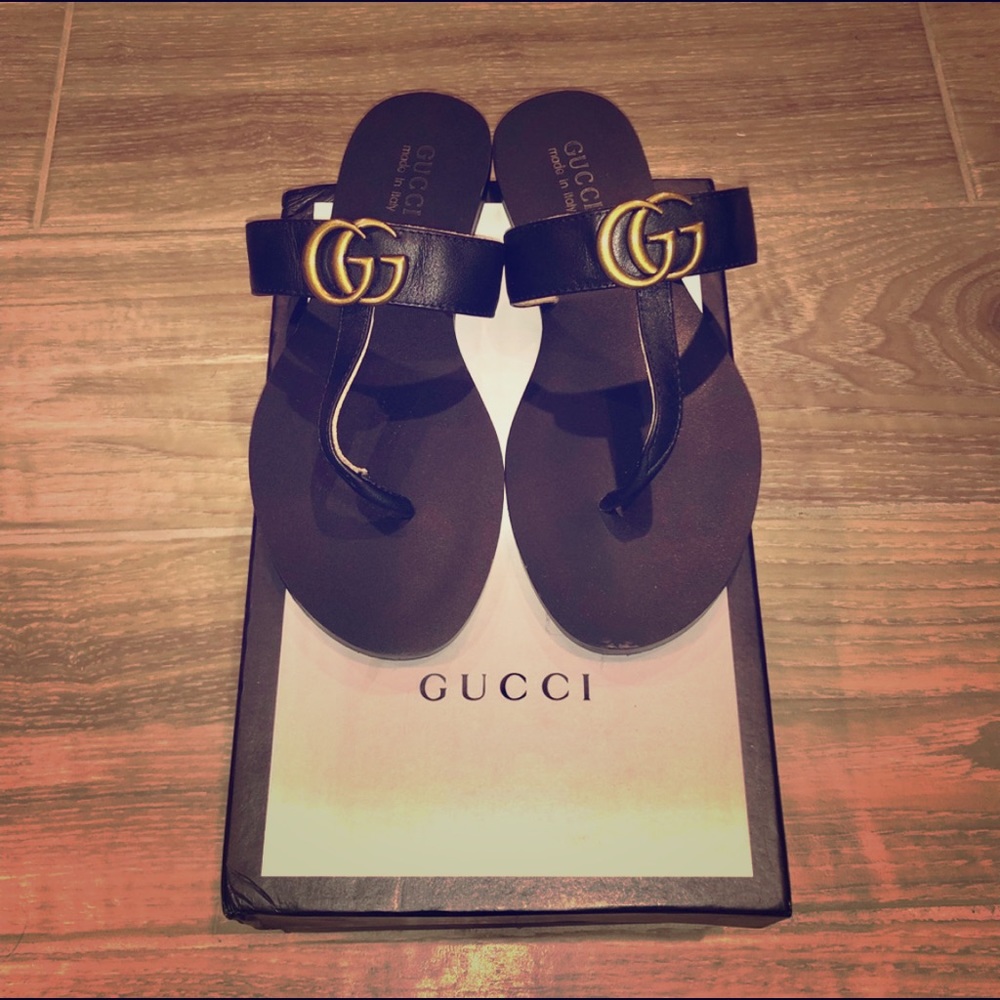 Gucci sandals size 37